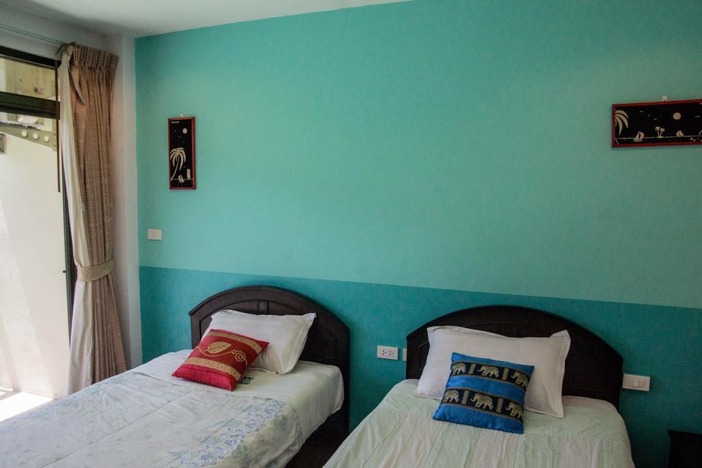 Patong Bay Guesthouse Exterior photo